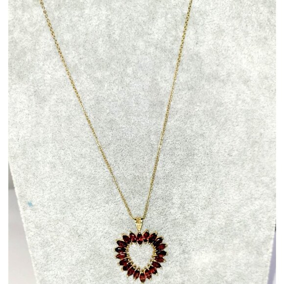 Natural Marquise Garnet Heart Pendant 14k Yellow Gold 20" 12k Gold Filled Chain - Picture 3 of 11